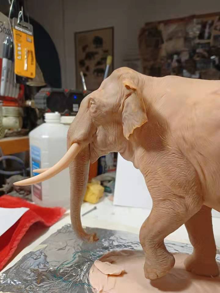 shop-the-best-laizang-studio-asian-elephant-scene-model-painted-version-online-sale_8.jpg